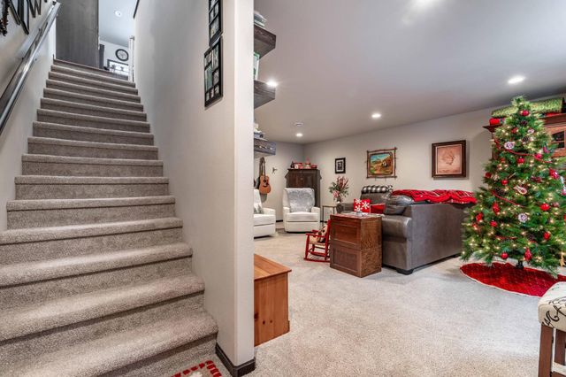 5219 11th Street W, West Fargo, ND 58078