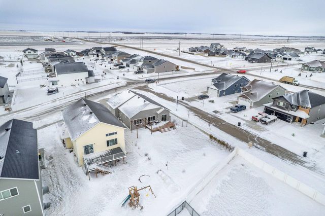 5219 11th Street W, West Fargo, ND 58078