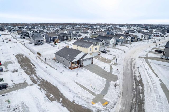 5219 11th Street W, West Fargo, ND 58078