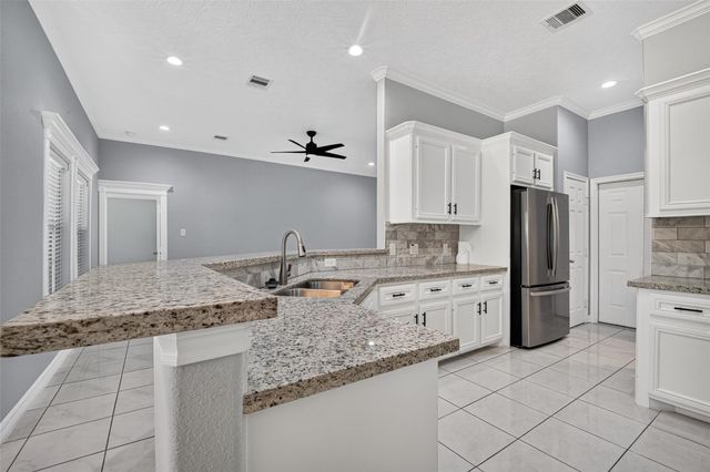 803 Avenue K, South Houston, TX 77587