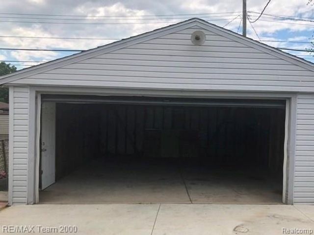 6784 COOPER Street, Taylor, MI 48180