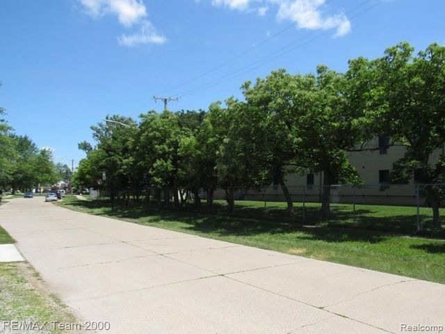 6784 COOPER Street, Taylor, MI 48180