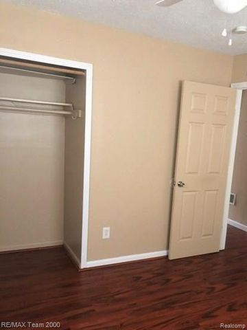 6784 COOPER Street, Taylor, MI 48180