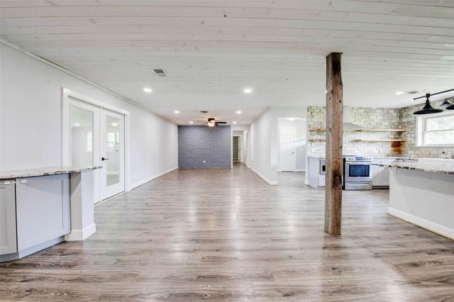 379 Hale Road, Bay City, TX 77414