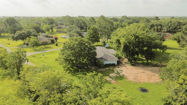 379 Hale Road, Bay City, TX 77414