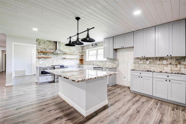 379 Hale Road, Bay City, TX 77414