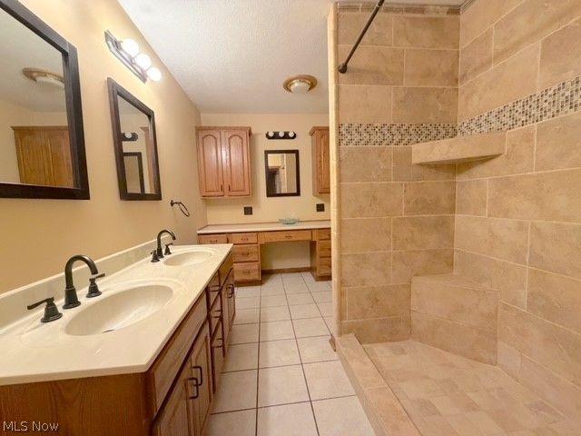 526 Oakdale Drive, Dover, OH 44622