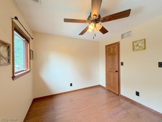 526 Oakdale Drive, Dover, OH 44622