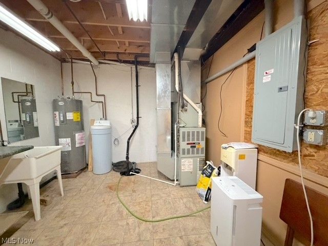 526 Oakdale Drive, Dover, OH 44622