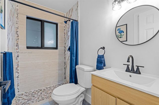 742 NW 70th St, Miami, FL 33150