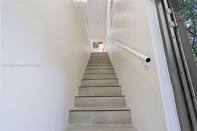 742 NW 70th St, Miami, FL 33150