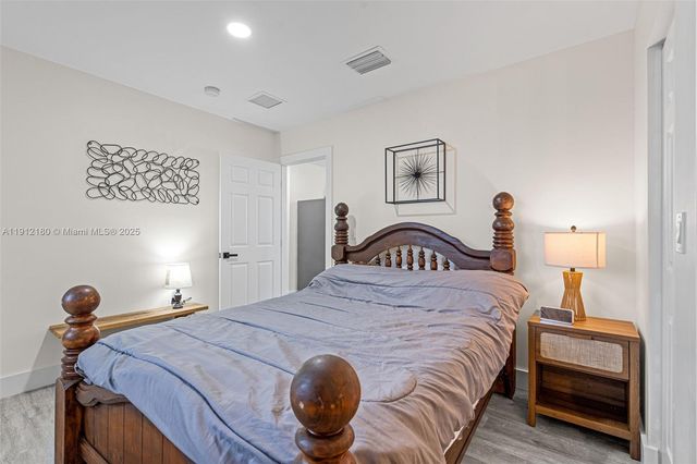 742 NW 70th St, Miami, FL 33150