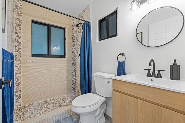 742 NW 70th St, Miami, FL 33150