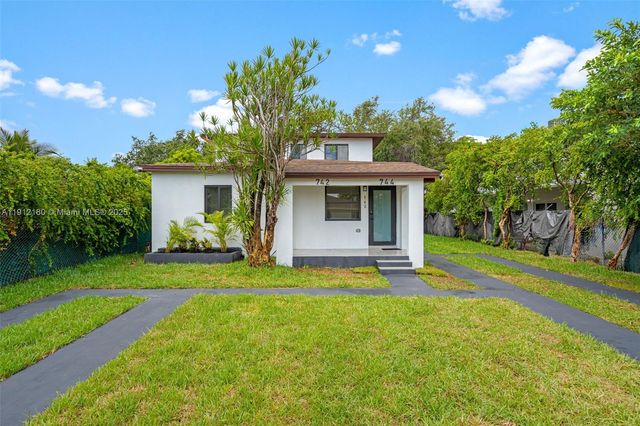 742 NW 70th St, Miami, FL 33150