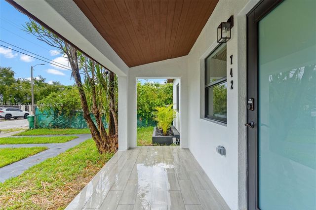742 NW 70th St, Miami, FL 33150