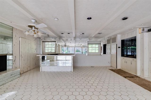 7104 Brentwood Road, Nichols Hills, OK 73116