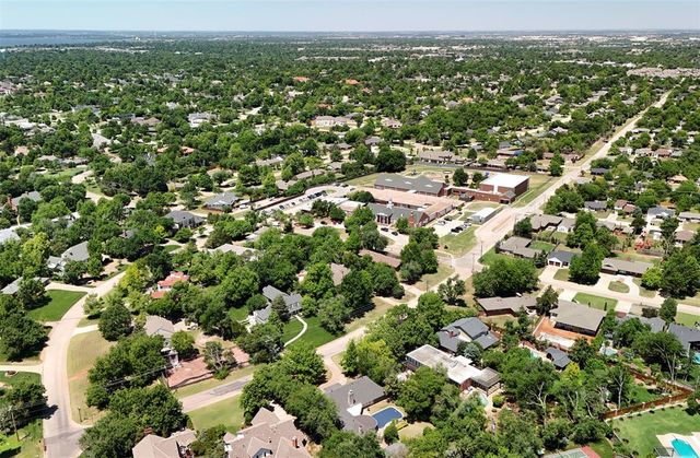 7104 Brentwood Road, Nichols Hills, OK 73116