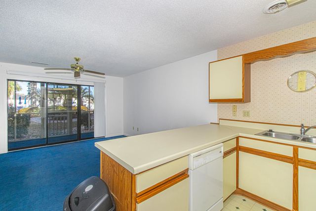 1870 Auburn Ln Apt 21F, Surfside Beach, SC 29575