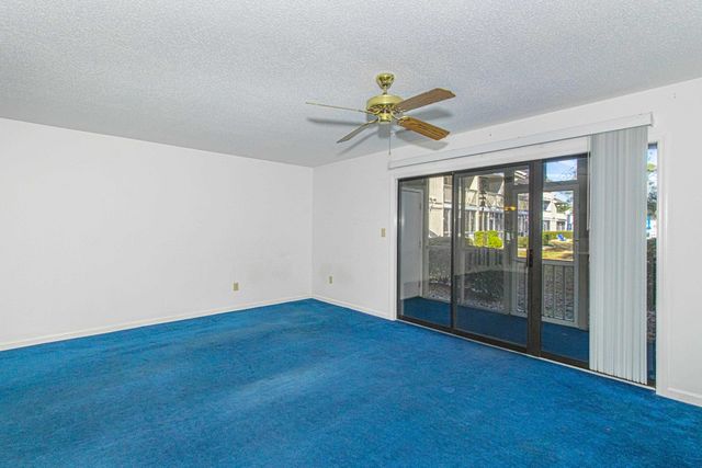 1870 Auburn Ln Apt 21F, Surfside Beach, SC 29575
