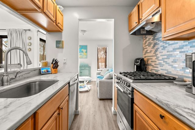 22 Mid Iron Way 7511, Mashpee, MA 02649