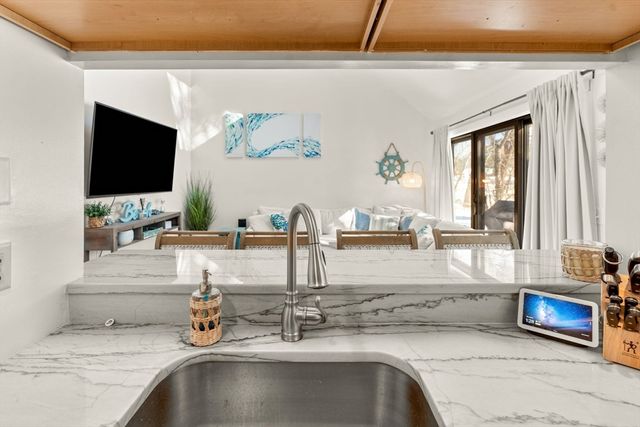 22 Mid Iron Way 7511, Mashpee, MA 02649