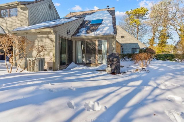 22 Mid Iron Way 7511, Mashpee, MA 02649