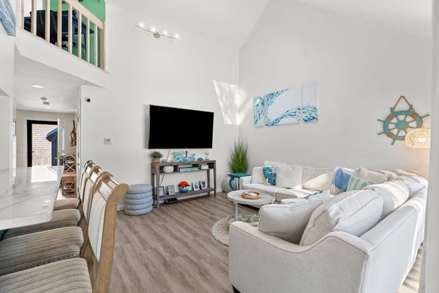 22 Mid Iron Way 7511, Mashpee, MA 02649