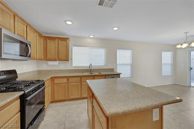 7257 Camden Pine Avenue, Las Vegas, NV 89129