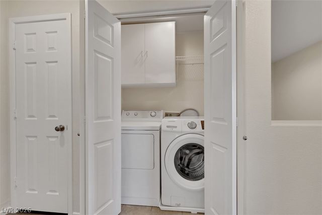 7257 Camden Pine Avenue, Las Vegas, NV 89129