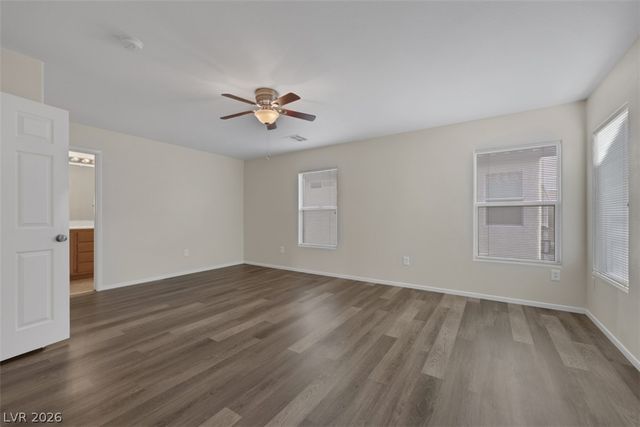 7257 Camden Pine Avenue, Las Vegas, NV 89129