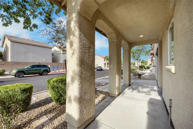 7257 Camden Pine Avenue, Las Vegas, NV 89129