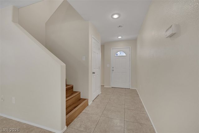 7257 Camden Pine Avenue, Las Vegas, NV 89129