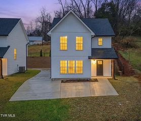 1922 Siam Road, Elizabethton, TN 37643