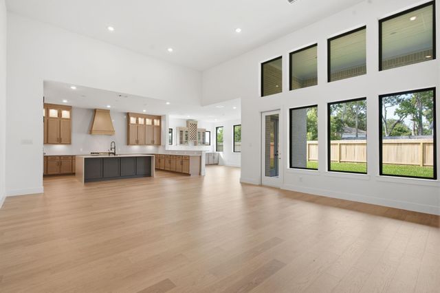 2505 Barton Creek Trail, Friendswood, TX 77546