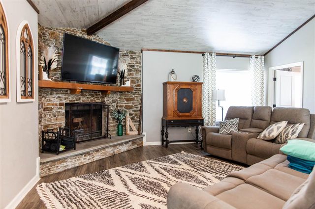 14902 Bernard Timbers Dr, East Bernard, TX 77435