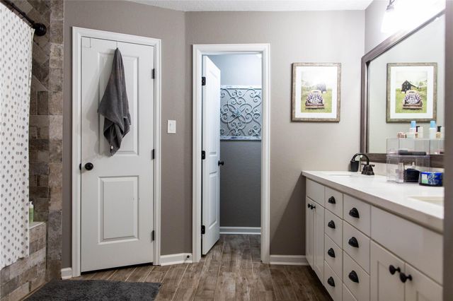 14902 Bernard Timbers Dr, East Bernard, TX 77435