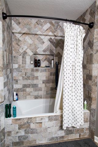 14902 Bernard Timbers Dr, East Bernard, TX 77435