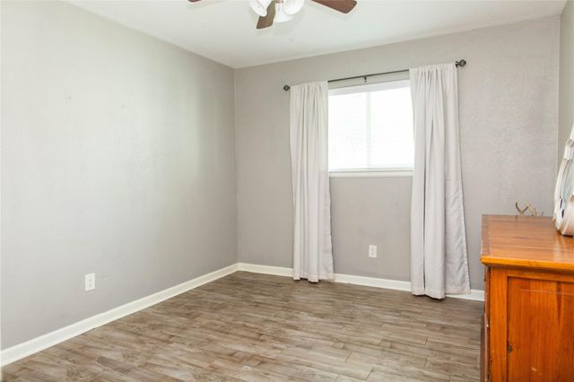 14902 Bernard Timbers Dr, East Bernard, TX 77435