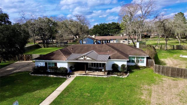 14902 Bernard Timbers Dr, East Bernard, TX 77435