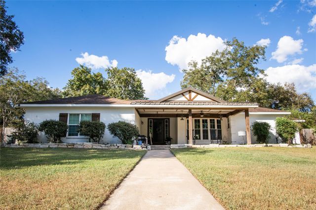 14902 Bernard Timbers Dr, East Bernard, TX 77435