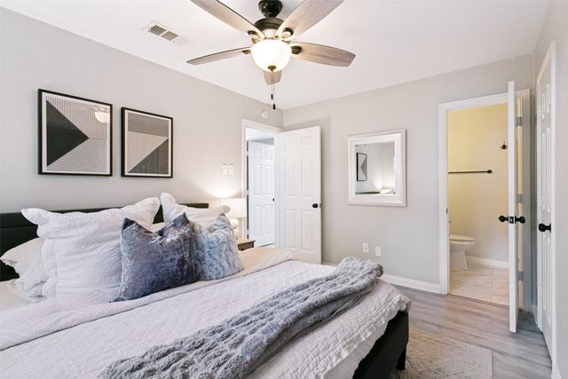 1028 Meadowbrook Drive, Grapevine, TX 76051