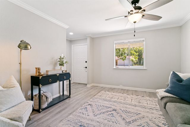 1028 Meadowbrook Drive, Grapevine, TX 76051