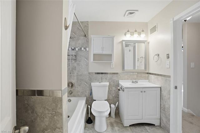 3016 Coach House LN, Virginia Beach, VA 23452