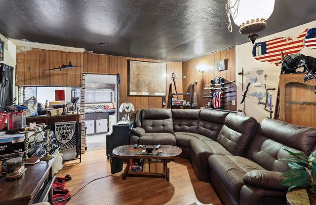 815 Locust Street, Redding, CA 96001