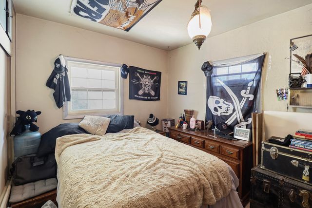 815 Locust Street, Redding, CA 96001