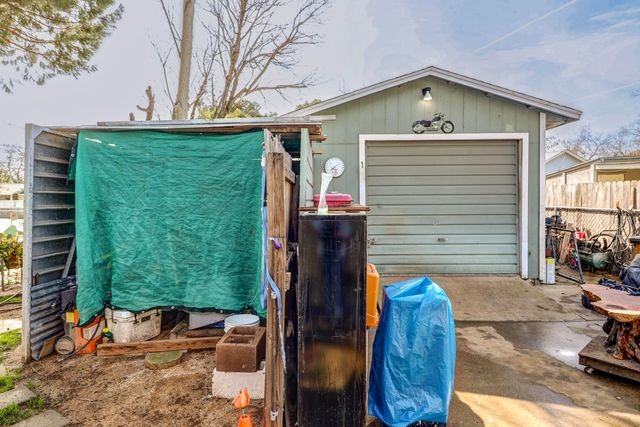 815 Locust Street, Redding, CA 96001