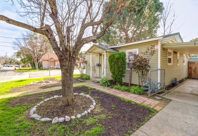 815 Locust Street, Redding, CA 96001