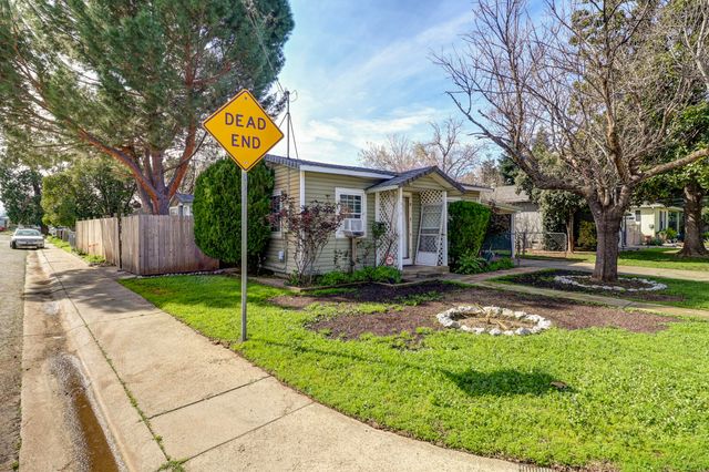 815 Locust Street, Redding, CA 96001