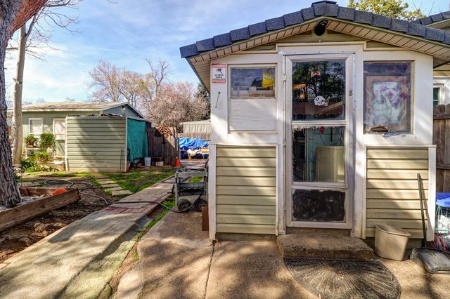 815 Locust Street, Redding, CA 96001