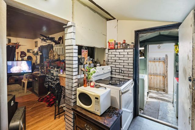 815 Locust Street, Redding, CA 96001